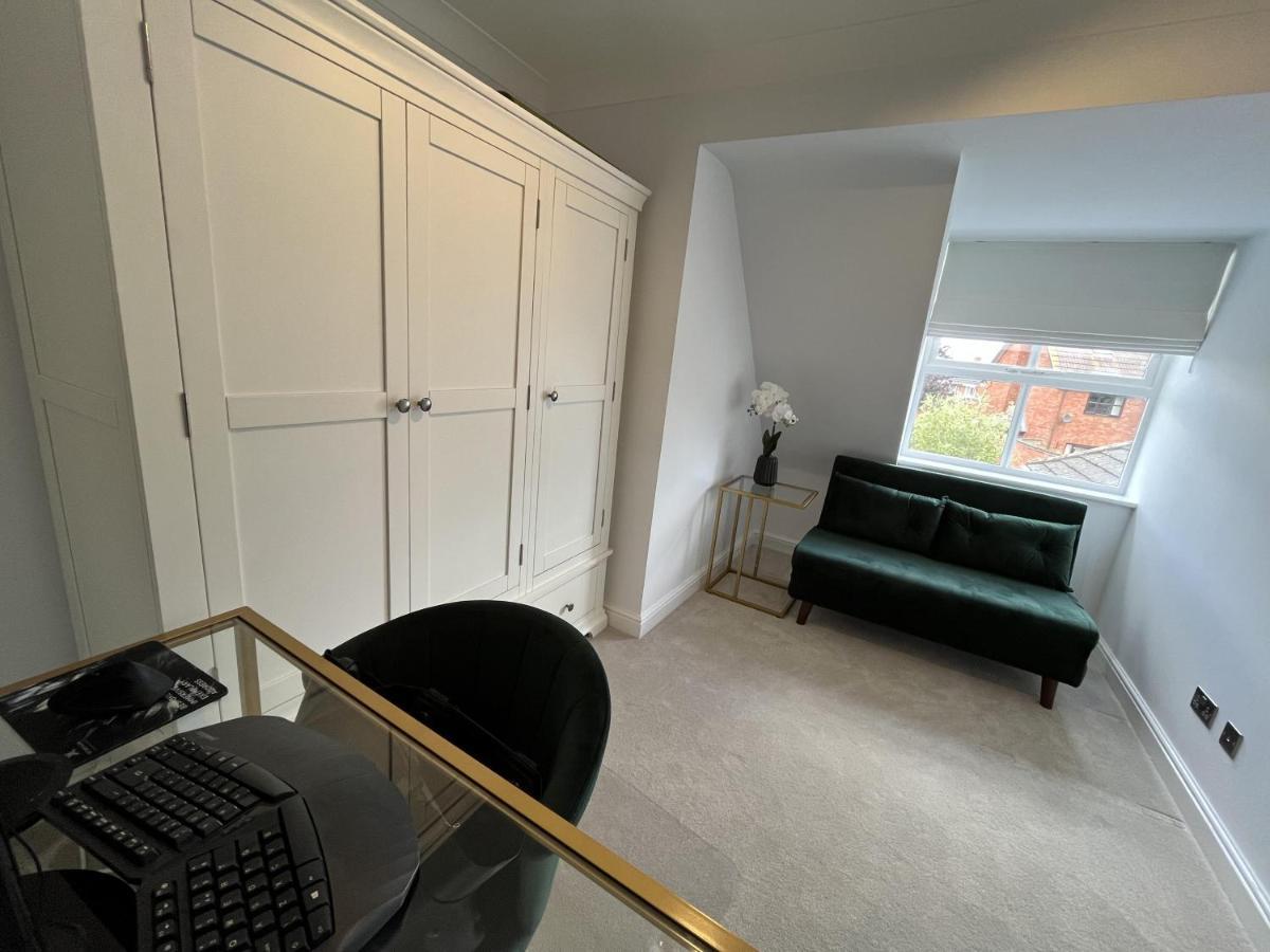 5 Bedroom 4 Bathroom Gym Playroom Country Home Royal Royal Leamington Spa Exterior foto
