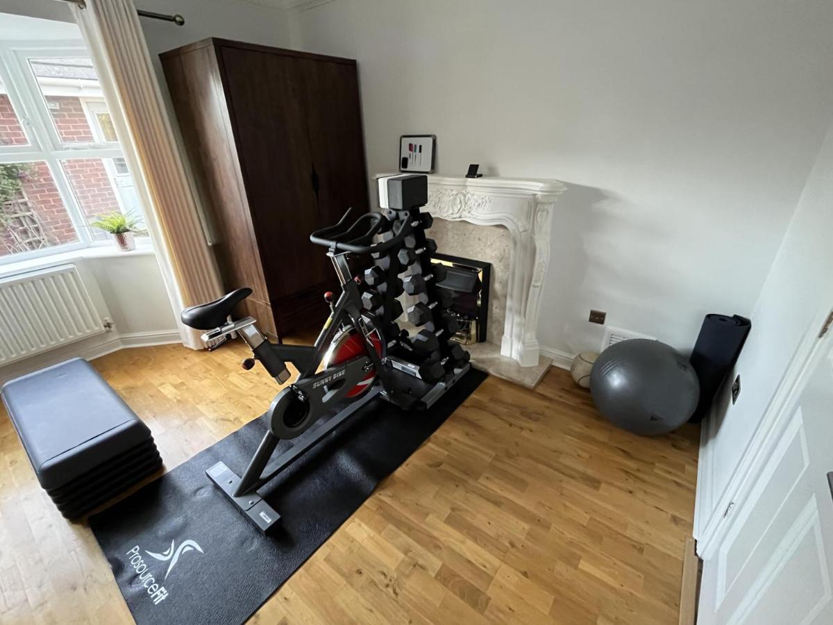 5 Bedroom 4 Bathroom Gym Playroom Country Home Royal Royal Leamington Spa Exterior foto